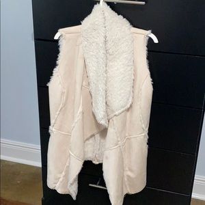 Rue 21 faux sheepskin vest
